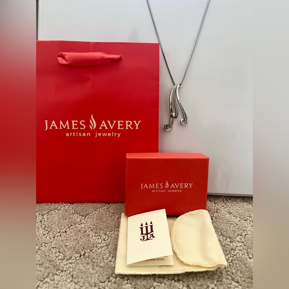 Retired Authentic James Avery Silver Swirl Pendant Necklace - NIB